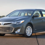 2013-toyota-avalon-hybrid_100766848_l.jpg